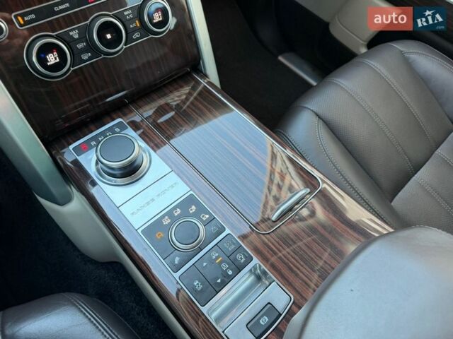 Чорний Ленд Ровер Рендж Ровер, об'ємом двигуна 3 л та пробігом 156 тис. км за 34500 $, фото 31 на Automoto.ua