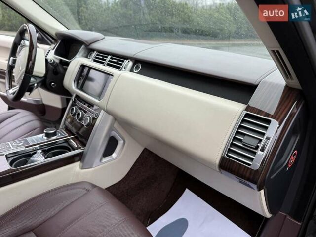 Чорний Ленд Ровер Рендж Ровер, об'ємом двигуна 5 л та пробігом 162 тис. км за 39999 $, фото 30 на Automoto.ua