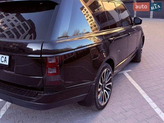 Черный Ленд Ровер Рендж Ровер, объемом двигателя 5 л и пробегом 185 тыс. км за 43000 $, фото 4 на Automoto.ua