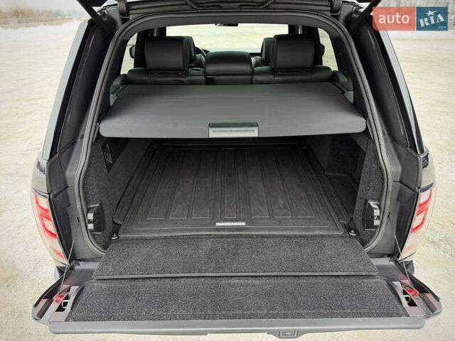 Черный Ленд Ровер Рендж Ровер, объемом двигателя 2.99 л и пробегом 240 тыс. км за 31800 $, фото 91 на Automoto.ua