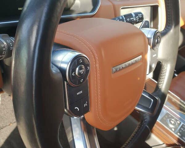 Черный Ленд Ровер Рендж Ровер, объемом двигателя 3 л и пробегом 46 тыс. км за 55000 $, фото 11 на Automoto.ua