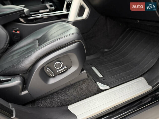 Черный Ленд Ровер Рендж Ровер, объемом двигателя 2.99 л и пробегом 240 тыс. км за 31800 $, фото 53 на Automoto.ua