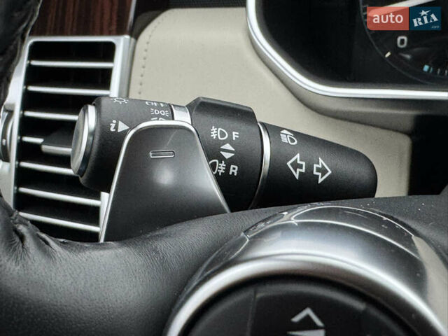 Черный Ленд Ровер Рендж Ровер, объемом двигателя 4.37 л и пробегом 188 тыс. км за 43000 $, фото 94 на Automoto.ua