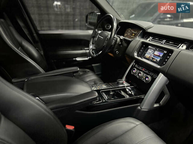 Чорний Ленд Ровер Рендж Ровер, об'ємом двигуна 5 л та пробігом 96 тис. км за 52000 $, фото 34 на Automoto.ua