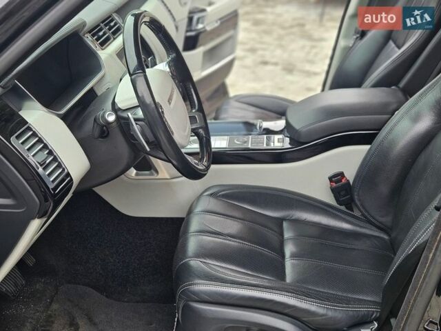 Чорний Ленд Ровер Рендж Ровер, об'ємом двигуна 4.4 л та пробігом 155 тис. км за 45000 $, фото 7 на Automoto.ua