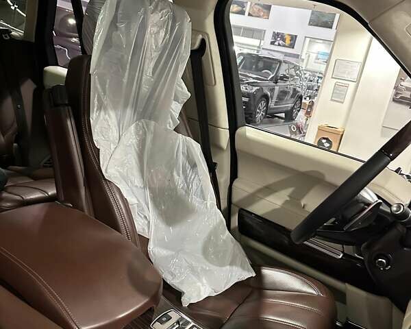 Чорний Ленд Ровер Рендж Ровер, об'ємом двигуна 4.37 л та пробігом 180 тис. км за 44000 $, фото 9 на Automoto.ua