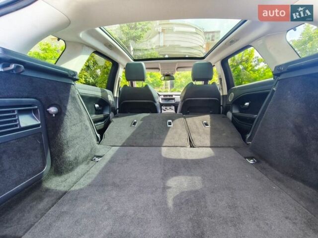 Черный Ленд Ровер Рендж Ровер, объемом двигателя 2 л и пробегом 68 тыс. км за 21400 $, фото 9 на Automoto.ua