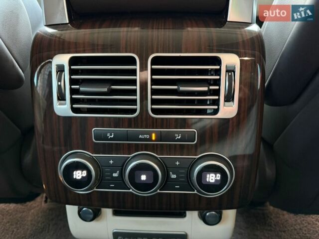 Чорний Ленд Ровер Рендж Ровер, об'ємом двигуна 3 л та пробігом 156 тис. км за 34500 $, фото 30 на Automoto.ua