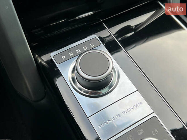 Черный Ленд Ровер Рендж Ровер, объемом двигателя 5 л и пробегом 167 тыс. км за 30650 $, фото 19 на Automoto.ua