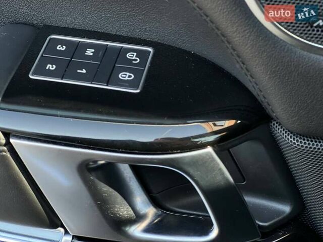 Чорний Ленд Ровер Рендж Ровер, об'ємом двигуна 2.99 л та пробігом 145 тис. км за 35500 $, фото 24 на Automoto.ua