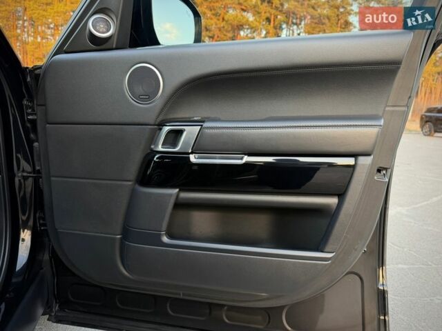 Черный Ленд Ровер Рендж Ровер, объемом двигателя 2.99 л и пробегом 240 тыс. км за 28500 $, фото 52 на Automoto.ua