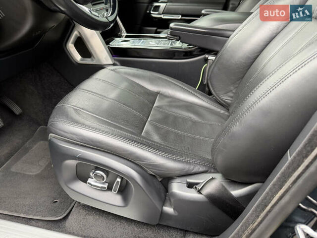 Черный Ленд Ровер Рендж Ровер, объемом двигателя 3 л и пробегом 210 тыс. км за 35800 $, фото 27 на Automoto.ua