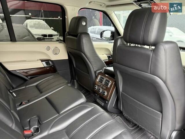 Чорний Ленд Ровер Рендж Ровер, об'ємом двигуна 2.99 л та пробігом 100 тис. км за 44900 $, фото 22 на Automoto.ua