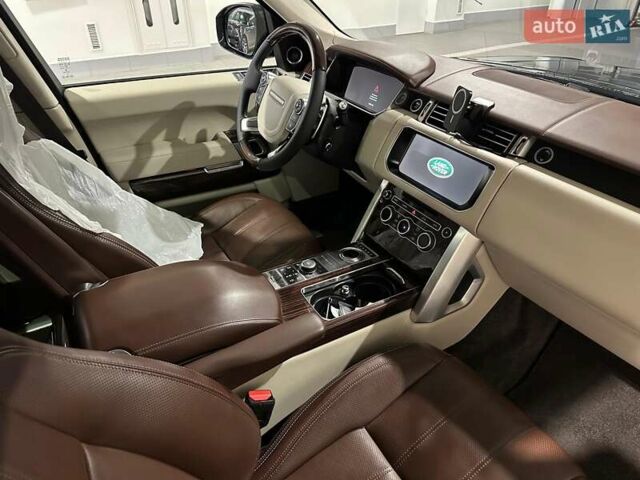 Чорний Ленд Ровер Рендж Ровер, об'ємом двигуна 4.37 л та пробігом 180 тис. км за 44000 $, фото 11 на Automoto.ua