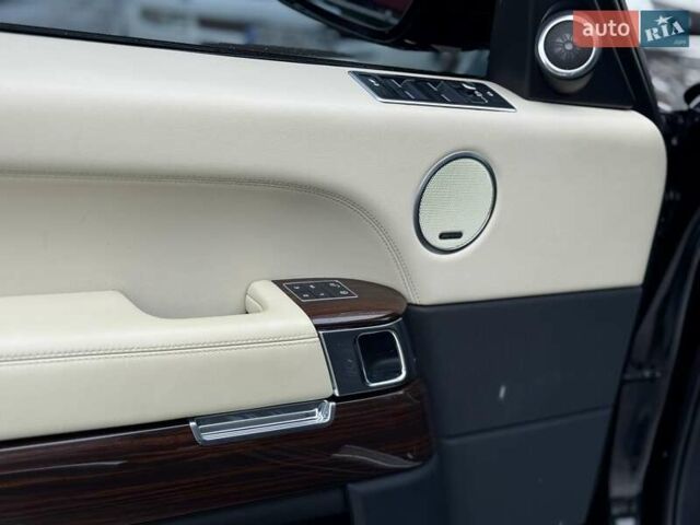 Чорний Ленд Ровер Рендж Ровер, об'ємом двигуна 2.99 л та пробігом 100 тис. км за 44900 $, фото 15 на Automoto.ua