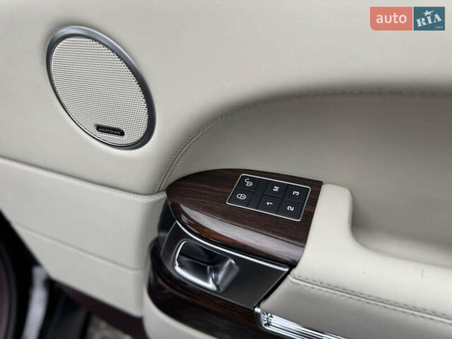 Черный Ленд Ровер Рендж Ровер, объемом двигателя 4.37 л и пробегом 188 тыс. км за 43000 $, фото 74 на Automoto.ua