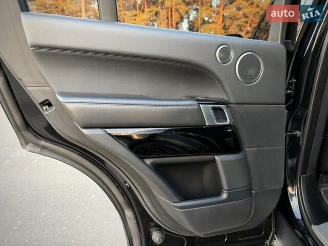 Черный Ленд Ровер Рендж Ровер, объемом двигателя 2.99 л и пробегом 240 тыс. км за 28500 $, фото 60 на Automoto.ua