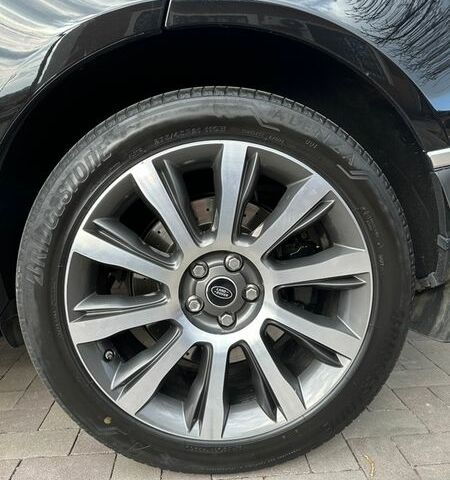 Чорний Ленд Ровер Рендж Ровер, об'ємом двигуна 4.37 л та пробігом 160 тис. км за 49500 $, фото 10 на Automoto.ua