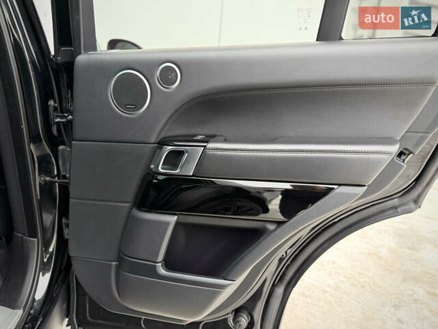 Черный Ленд Ровер Рендж Ровер, объемом двигателя 2.99 л и пробегом 240 тыс. км за 31800 $, фото 67 на Automoto.ua