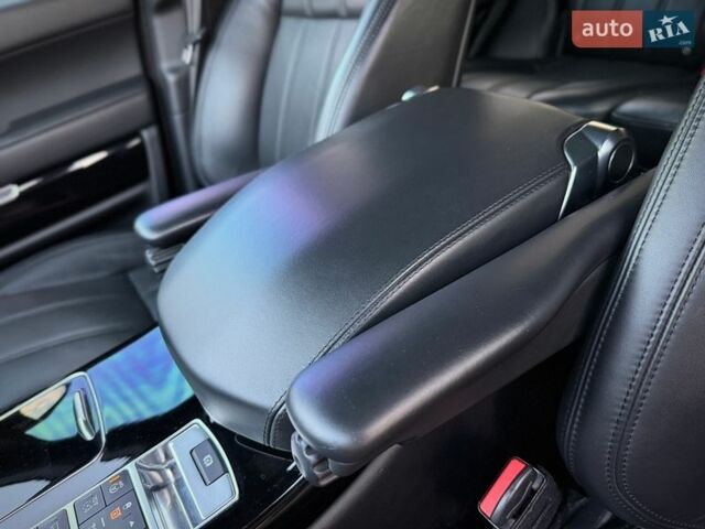 Черный Ленд Ровер Рендж Ровер, объемом двигателя 2.99 л и пробегом 240 тыс. км за 28500 $, фото 49 на Automoto.ua