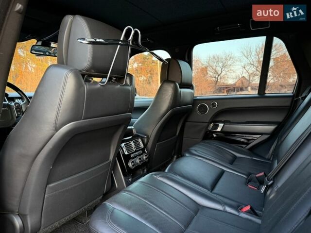 Черный Ленд Ровер Рендж Ровер, объемом двигателя 2.99 л и пробегом 240 тыс. км за 28500 $, фото 63 на Automoto.ua