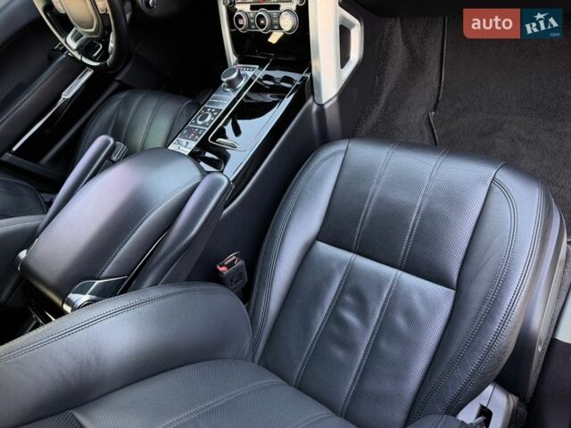 Черный Ленд Ровер Рендж Ровер, объемом двигателя 2.99 л и пробегом 240 тыс. км за 28500 $, фото 54 на Automoto.ua