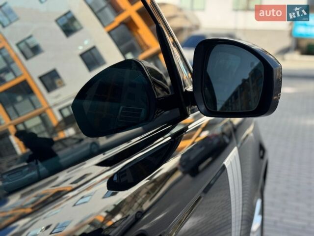 Чорний Ленд Ровер Рендж Ровер, об'ємом двигуна 3 л та пробігом 181 тис. км за 30500 $, фото 20 на Automoto.ua