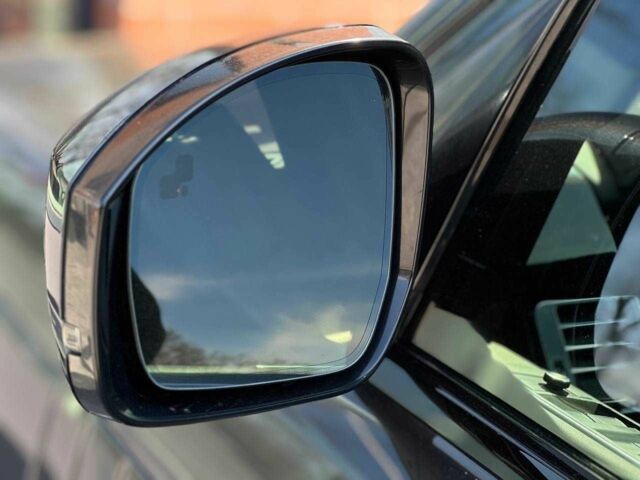 Черный Ленд Ровер Рендж Ровер, объемом двигателя 3 л и пробегом 145 тыс. км за 35500 $, фото 9 на Automoto.ua