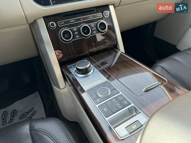 Чорний Ленд Ровер Рендж Ровер, об'ємом двигуна 2.99 л та пробігом 163 тис. км за 39800 $, фото 22 на Automoto.ua