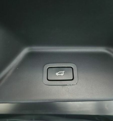 Чорний Ленд Ровер Рендж Ровер, об'ємом двигуна 3 л та пробігом 180 тис. км за 29999 $, фото 31 на Automoto.ua