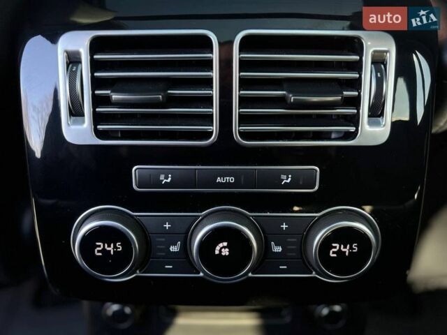 Чорний Ленд Ровер Рендж Ровер, об'ємом двигуна 2.99 л та пробігом 145 тис. км за 35500 $, фото 56 на Automoto.ua