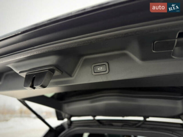 Черный Ленд Ровер Рендж Ровер, объемом двигателя 2.99 л и пробегом 240 тыс. км за 31800 $, фото 93 на Automoto.ua