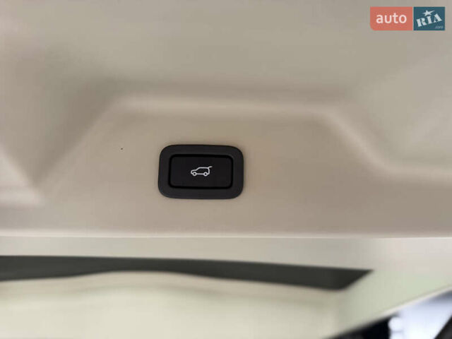 Черный Ленд Ровер Рендж Ровер, объемом двигателя 4.37 л и пробегом 188 тыс. км за 43000 $, фото 79 на Automoto.ua