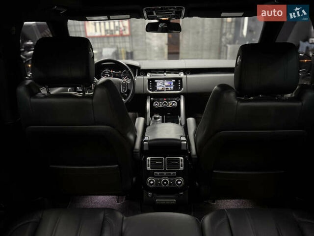 Чорний Ленд Ровер Рендж Ровер, об'ємом двигуна 5 л та пробігом 96 тис. км за 52000 $, фото 25 на Automoto.ua