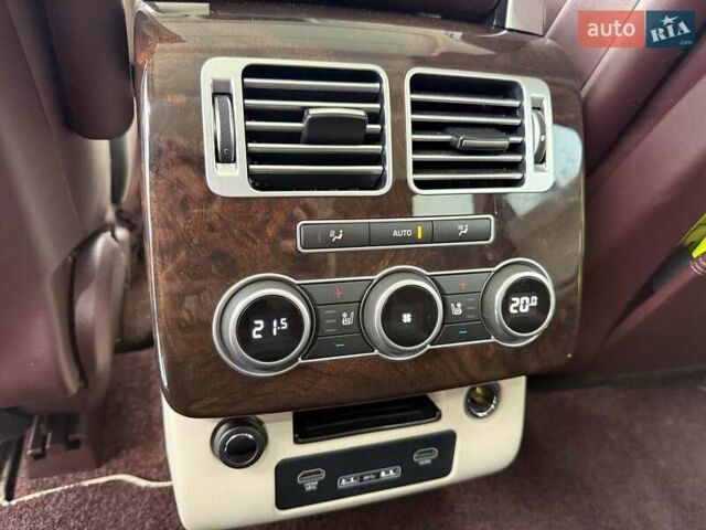 Чорний Ленд Ровер Рендж Ровер, об'ємом двигуна 4.4 л та пробігом 168 тис. км за 52940 $, фото 22 на Automoto.ua