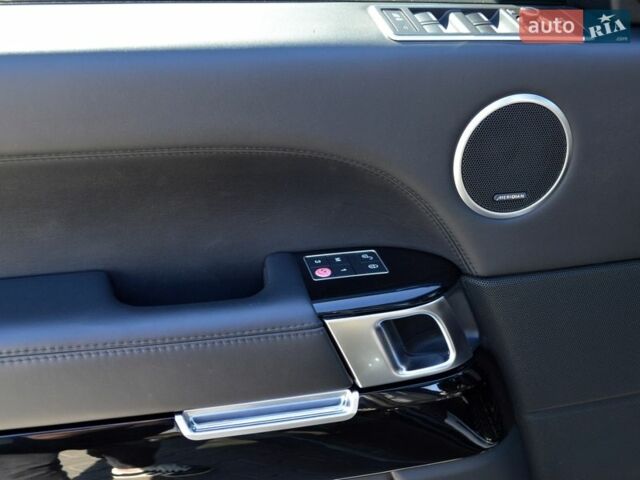 Чорний Ленд Ровер Рендж Ровер, об'ємом двигуна 4.37 л та пробігом 199 тис. км за 39999 $, фото 14 на Automoto.ua