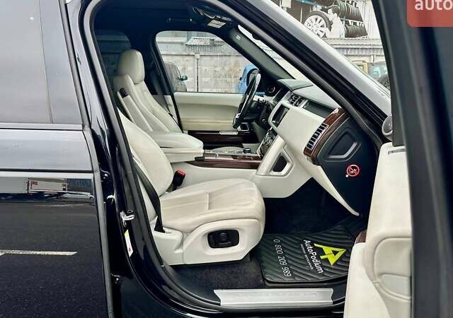 Чорний Ленд Ровер Рендж Ровер, об'ємом двигуна 3 л та пробігом 211 тис. км за 34999 $, фото 41 на Automoto.ua