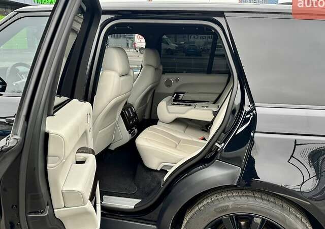 Чорний Ленд Ровер Рендж Ровер, об'ємом двигуна 3 л та пробігом 211 тис. км за 34999 $, фото 30 на Automoto.ua