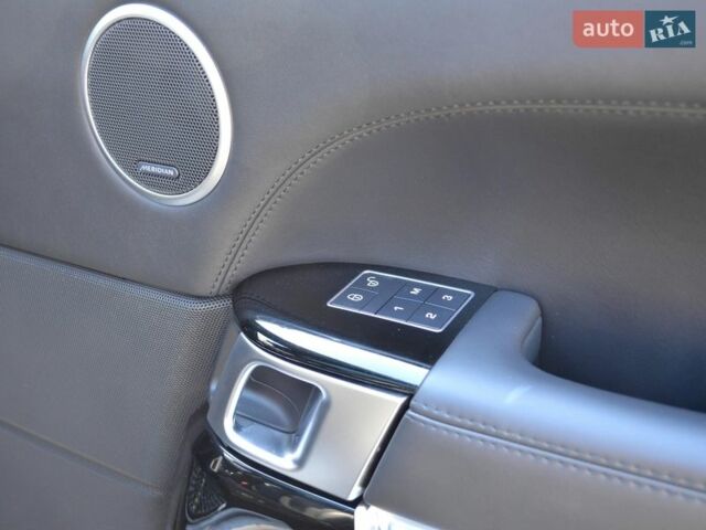 Чорний Ленд Ровер Рендж Ровер, об'ємом двигуна 4.37 л та пробігом 199 тис. км за 39999 $, фото 41 на Automoto.ua