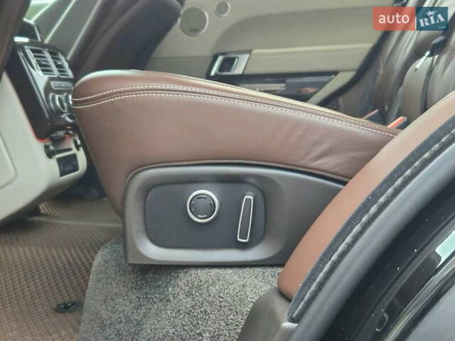 Чорний Ленд Ровер Рендж Ровер, об'ємом двигуна 4.4 л та пробігом 134 тис. км за 53999 $, фото 20 на Automoto.ua