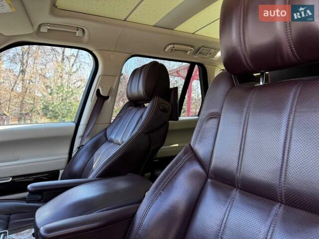 Чорний Ленд Ровер Рендж Ровер, об'ємом двигуна 4.4 л та пробігом 168 тис. км за 49840 $, фото 31 на Automoto.ua