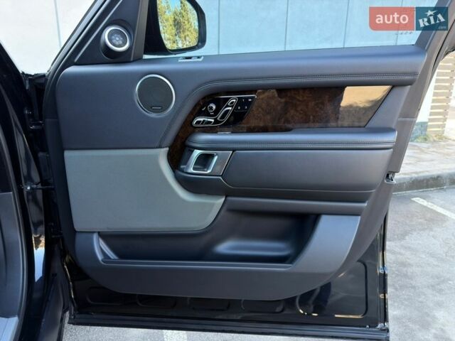 Черный Ленд Ровер Рендж Ровер, объемом двигателя 5 л и пробегом 105 тыс. км за 52000 $, фото 47 на Automoto.ua