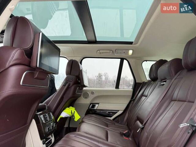 Чорний Ленд Ровер Рендж Ровер, об'ємом двигуна 4.4 л та пробігом 168 тис. км за 52940 $, фото 24 на Automoto.ua