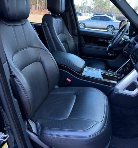 Черный Ленд Ровер Рендж Ровер, объемом двигателя 5 л и пробегом 105 тыс. км за 52000 $, фото 45 на Automoto.ua