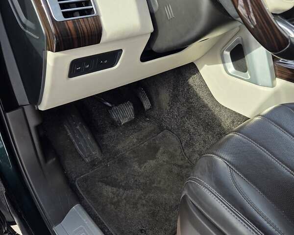 Черный Ленд Ровер Рендж Ровер, объемом двигателя 3 л и пробегом 161 тыс. км за 28000 $, фото 16 на Automoto.ua