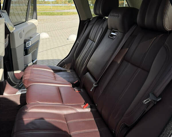 Черный Ленд Ровер Рендж Ровер, объемом двигателя 4.4 л и пробегом 108 тыс. км за 65000 $, фото 17 на Automoto.ua