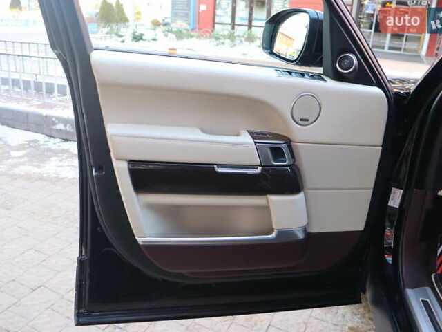 Черный Ленд Ровер Рендж Ровер, объемом двигателя 4.4 л и пробегом 109 тыс. км за 63900 $, фото 12 на Automoto.ua