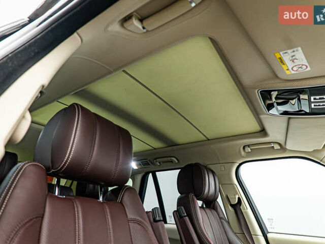 Чорний Ленд Ровер Рендж Ровер, об'ємом двигуна 4.4 л та пробігом 157 тис. км за 46153 $, фото 24 на Automoto.ua