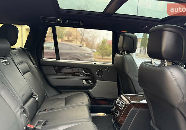 Чорний Ленд Ровер Рендж Ровер, об'ємом двигуна 5 л та пробігом 103 тис. км за 62000 $, фото 31 на Automoto.ua