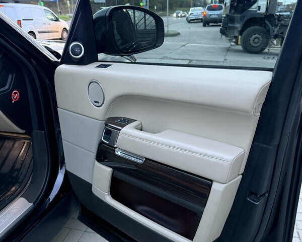 Черный Ленд Ровер Рендж Ровер, объемом двигателя 3 л и пробегом 136 тыс. км за 33000 $, фото 11 на Automoto.ua